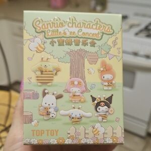 Sanrio Pastel Yellow & Pink Little Bee Concert Figure Set